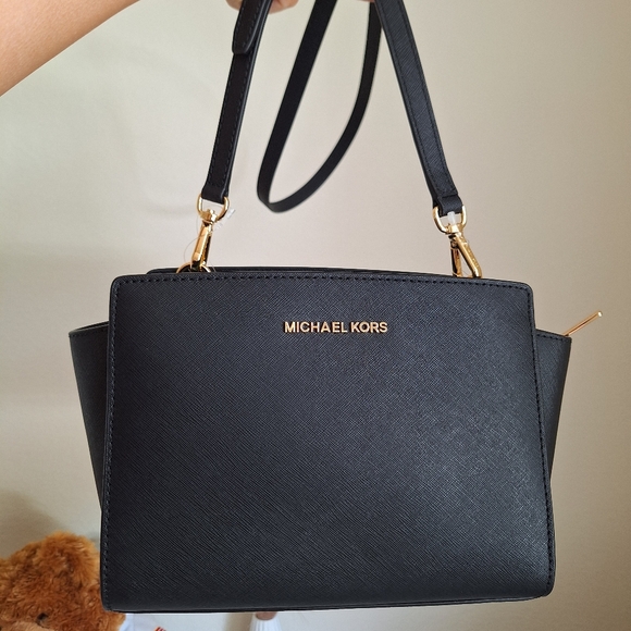 New MICHAEL KORS Selma Messenger Leather Medium Messenger Crossbody Bag - Picture 2 of 7